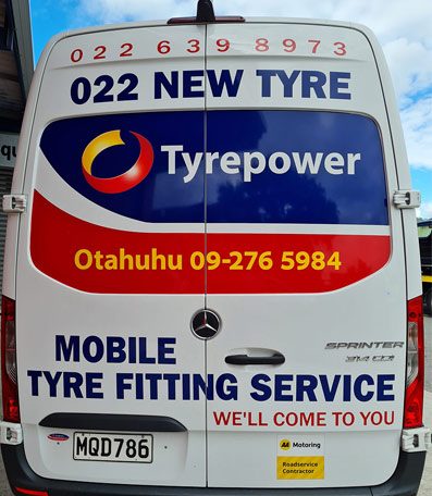 flat tyre repairs and mobile tyre fitting services - roadside assist