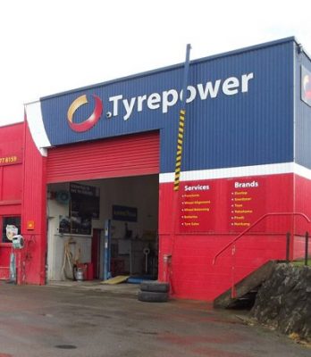 Exterior of PioPio Tyrepower